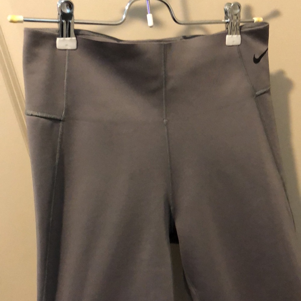 Nike One Women's Sculpt Victory Training Tights - Picture 5 of 9